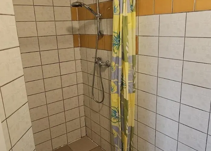 Virsutine 9 1 Kambarys Ostello *